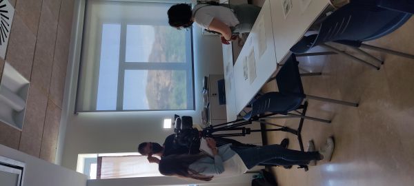 Eva Pérez, psicóloga docente del taller entrevistada por 'Territorio Vivo' Aragón TV